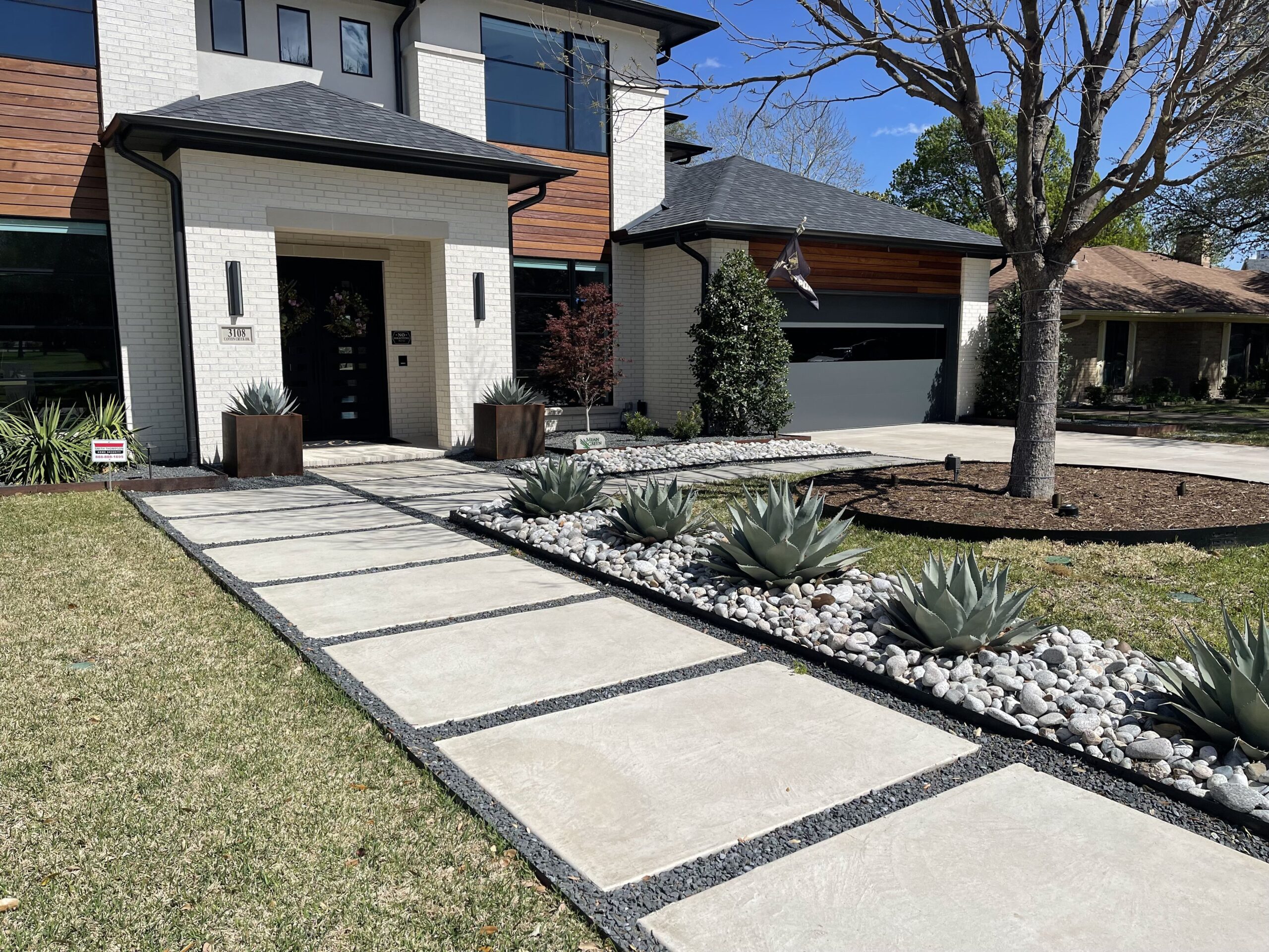 Natural Stone Landscaping Services in Brampton
