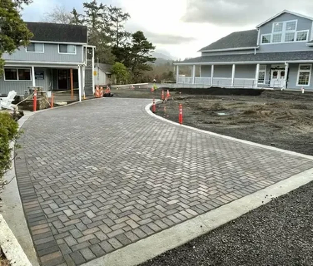 Interlocking Stone Installation Mississauga | Driveway Interlocking ...