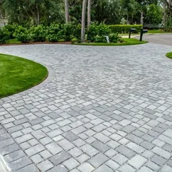 Driveway Interlocking Pavers Installation in Ontario
